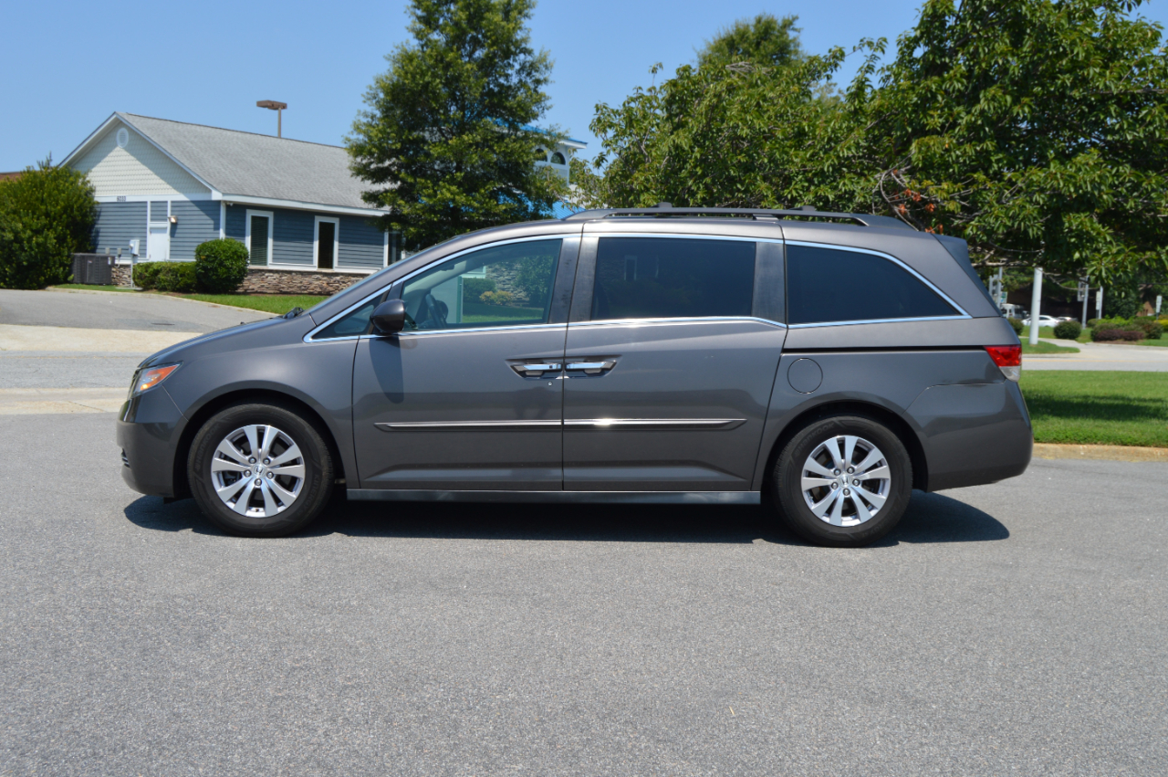 2016 Honda Odyssey EX-L photo 4