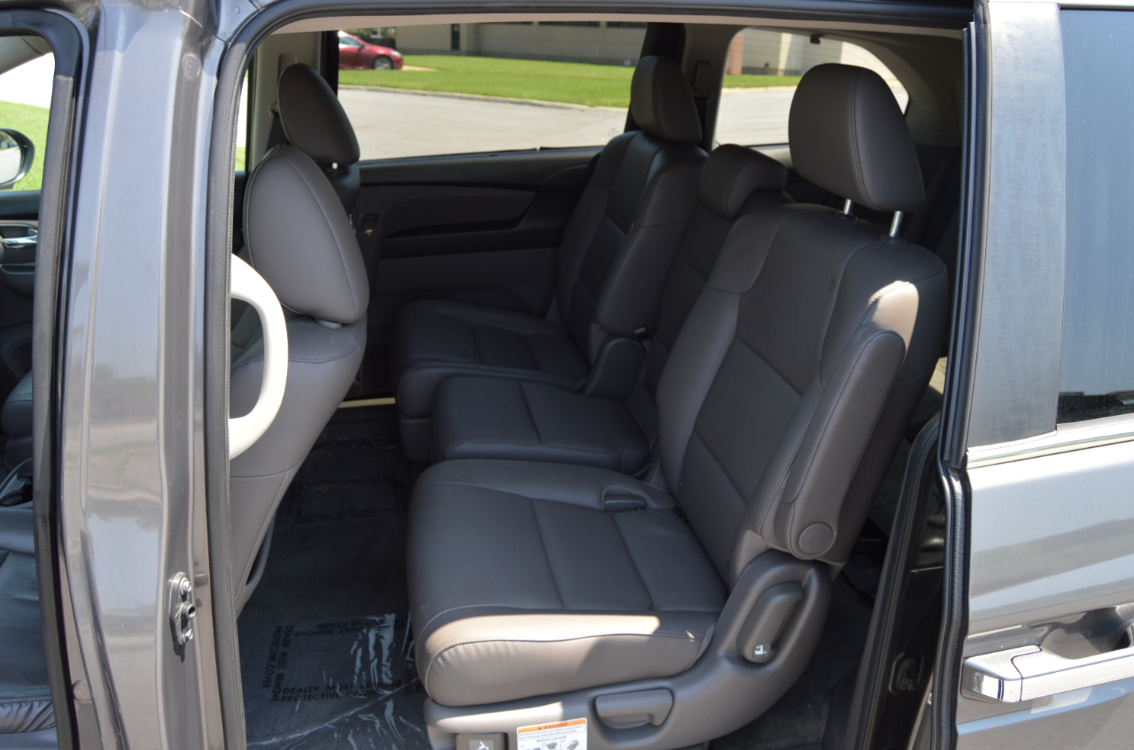 2016 Honda Odyssey EX-L photo 12