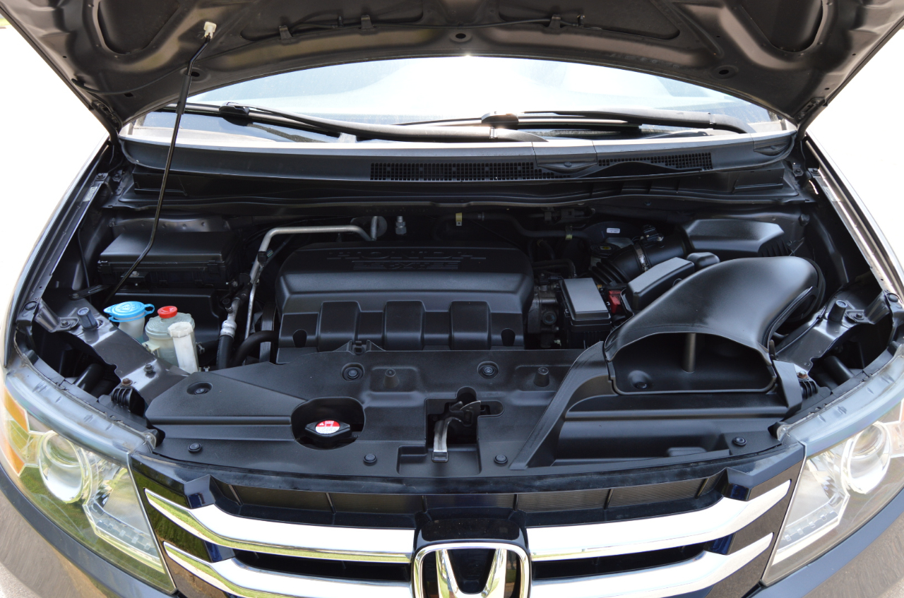 2016 Honda Odyssey EX-L photo 16