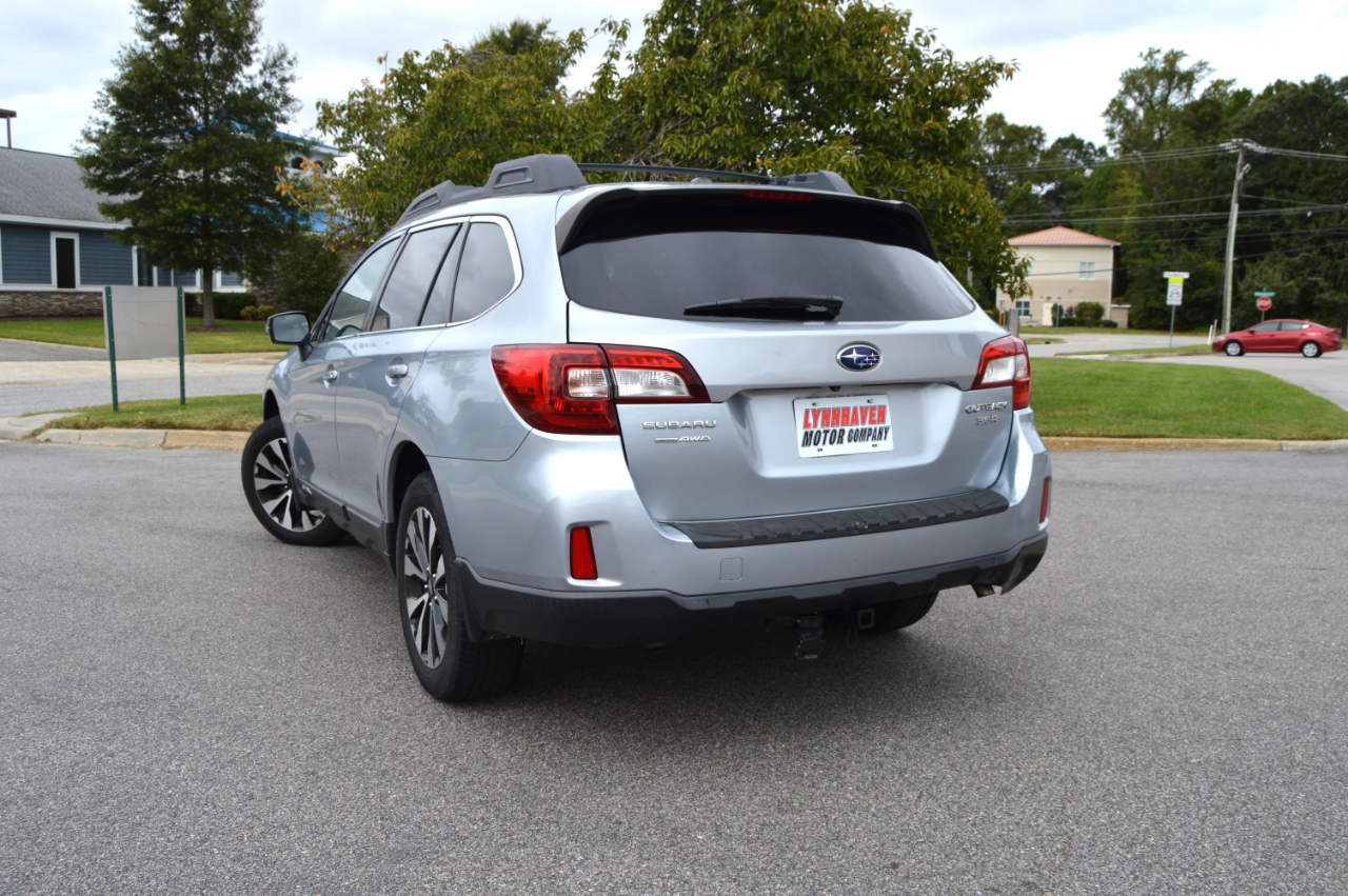2015 Subaru Outback 3.6R Limited photo 2