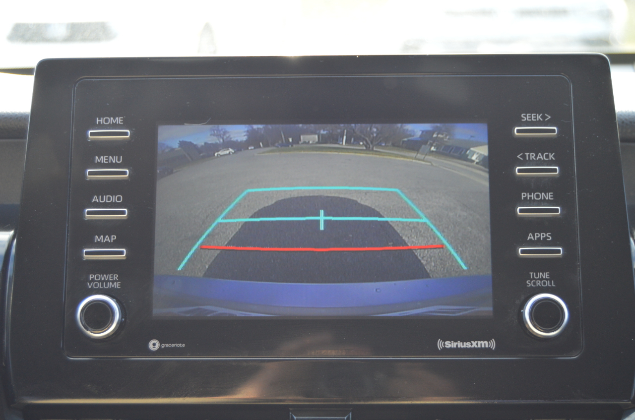 Toyota Camry SE 2021