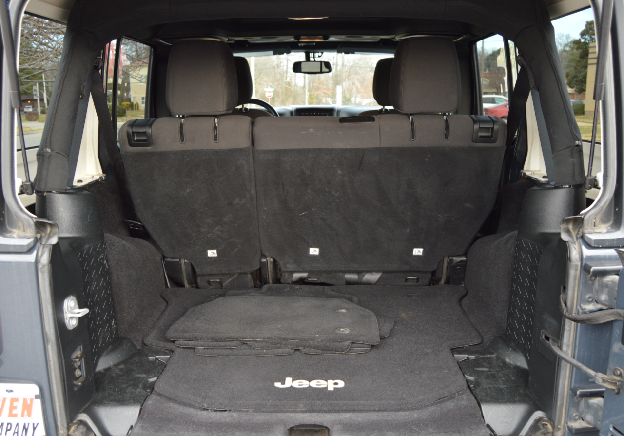 Jeep Wrangler Unlimited Sport 4WD 2017