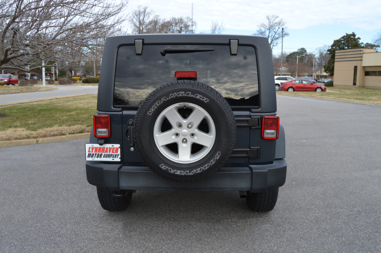 Jeep Wrangler Unlimited Sport 4WD 2017