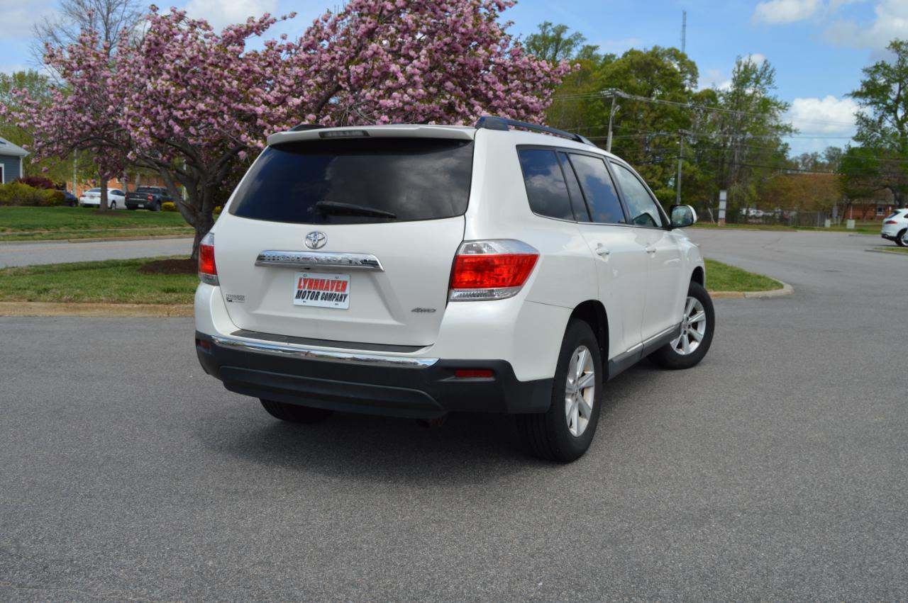 Toyota Highlander  2011