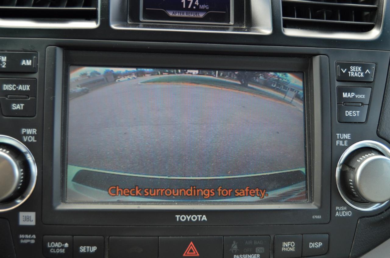 Toyota Highlander  2011