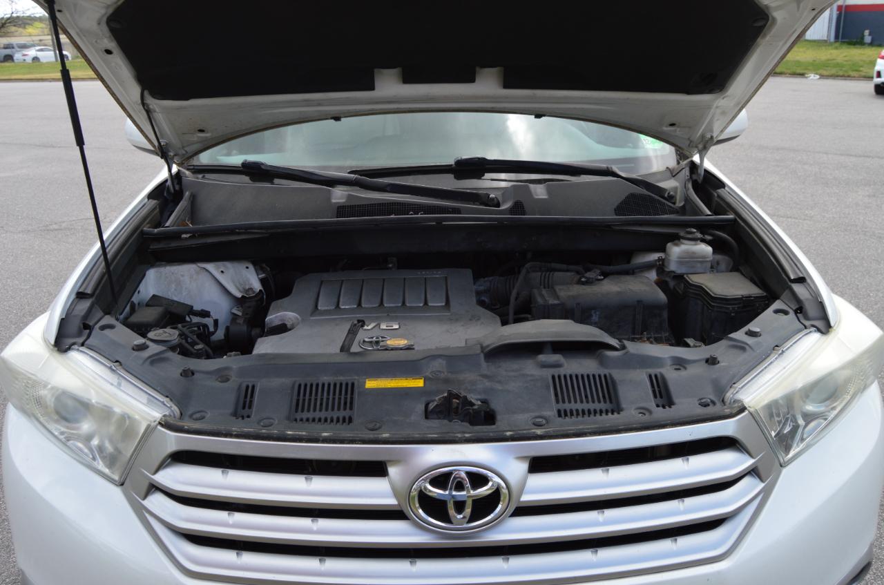 Toyota Highlander  2011