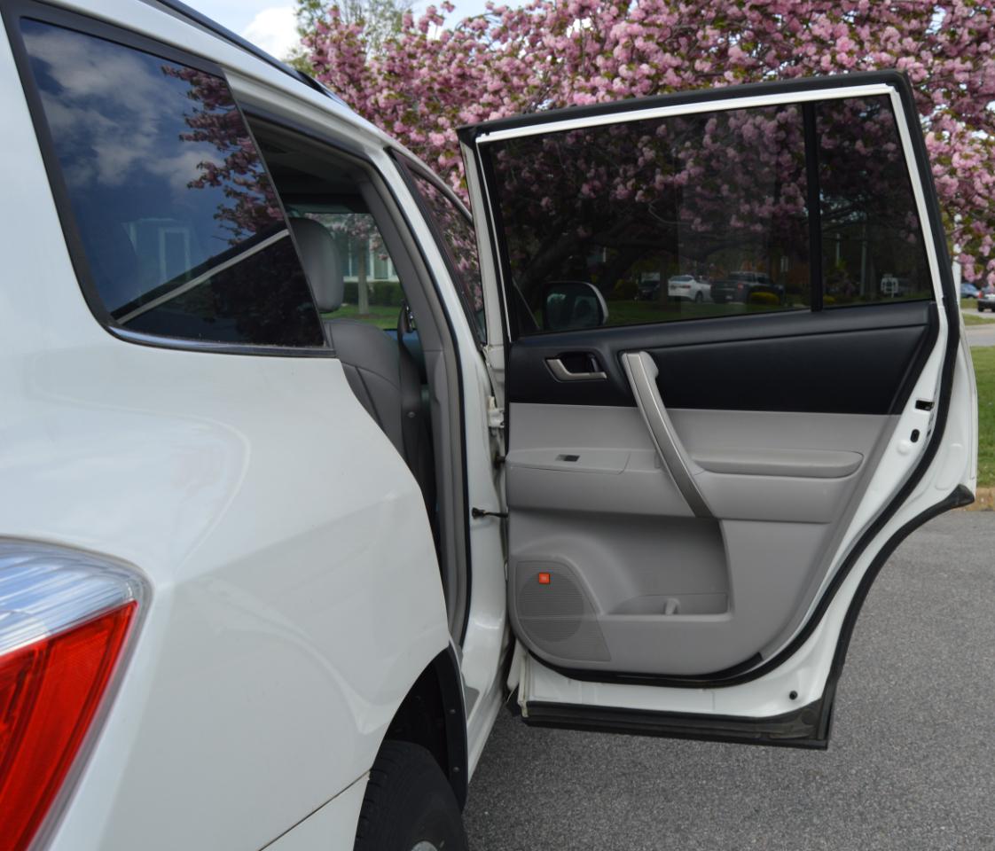 Toyota Highlander  2011