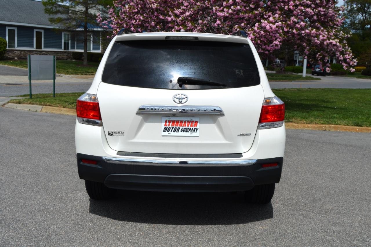 Toyota Highlander  2011