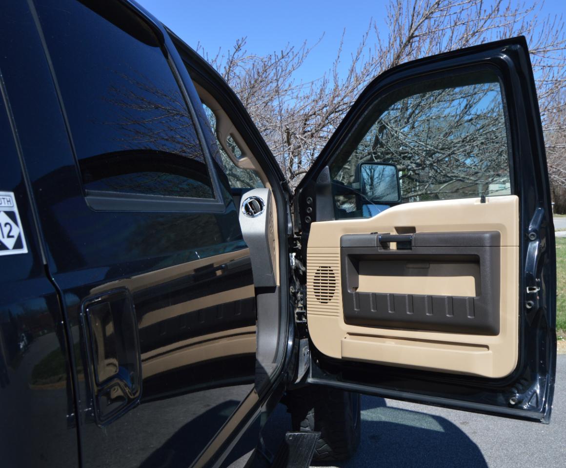 Ford F-350 SD XLT Crew Cab Long Bed 4WD 2011