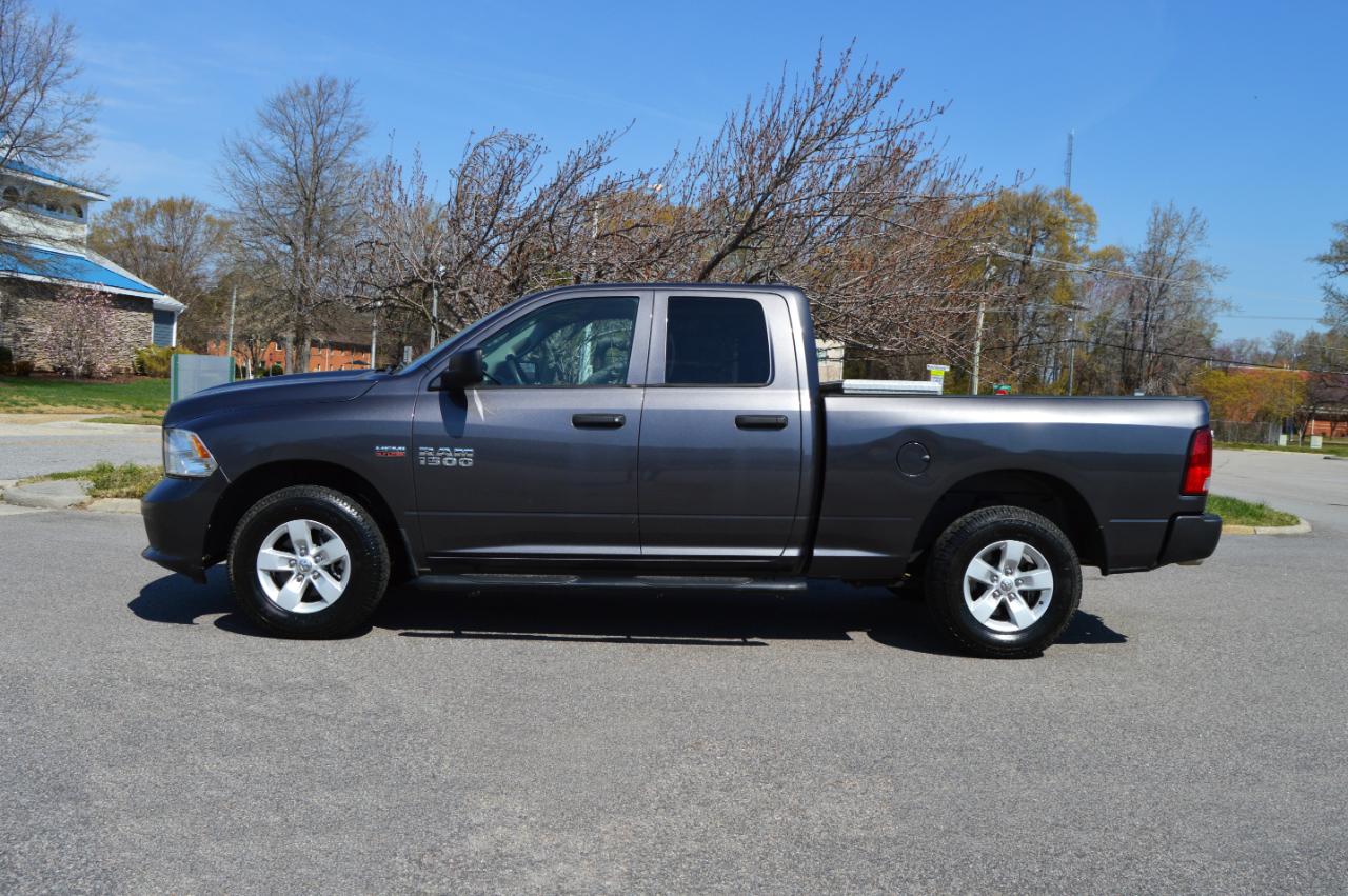 RAM 1500 Tradesman Quad Cab 4WD 2017