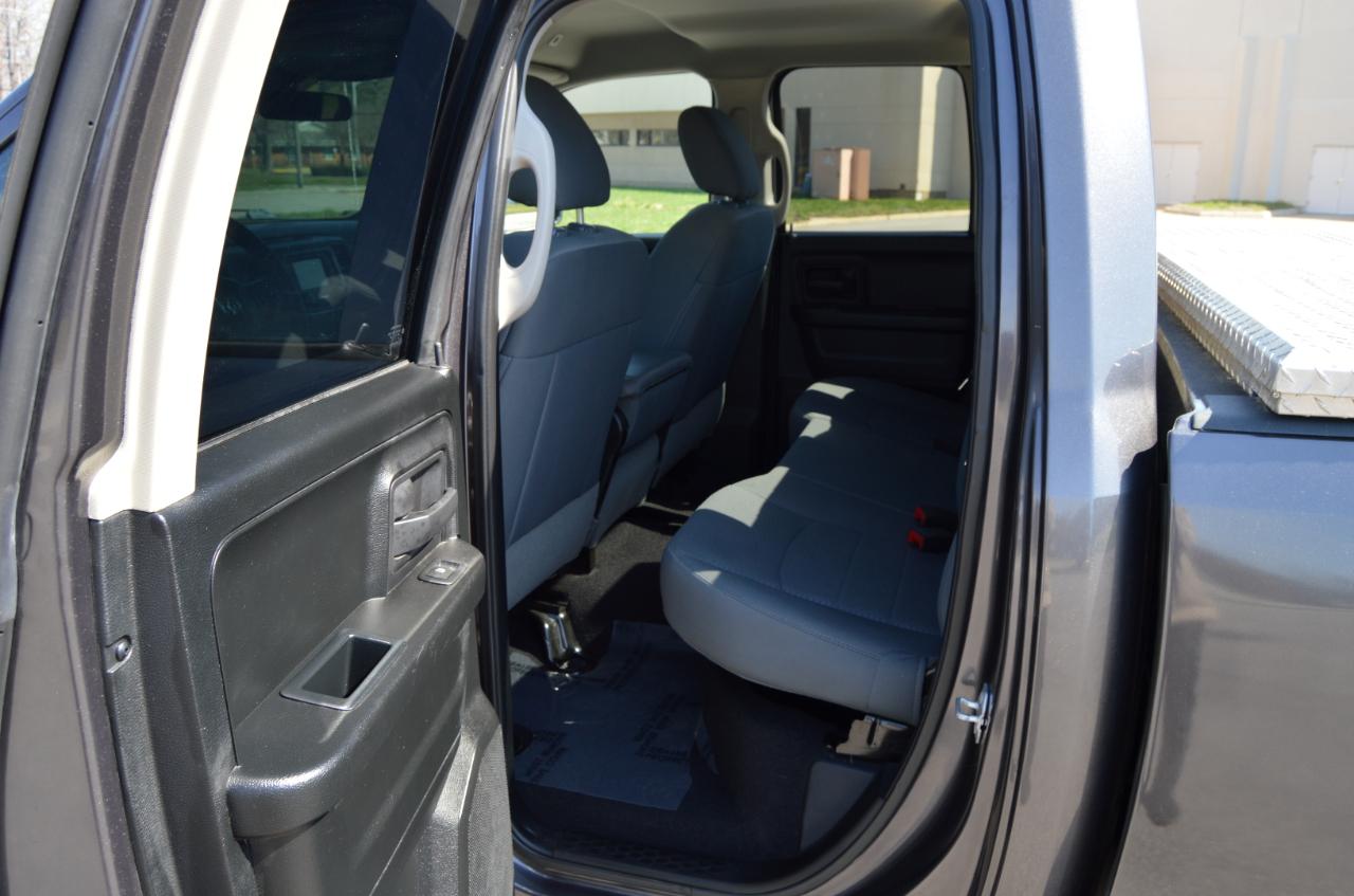 RAM 1500 Tradesman Quad Cab 4WD 2017