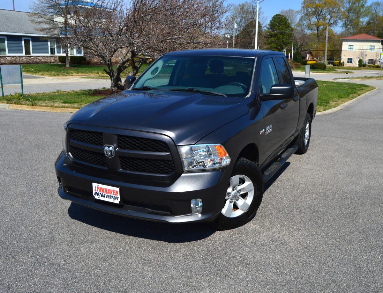 RAM 1500 Tradesman Quad Cab 4WD 2017