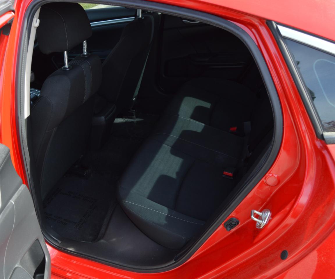 Honda Civic LX Sedan AT 2016