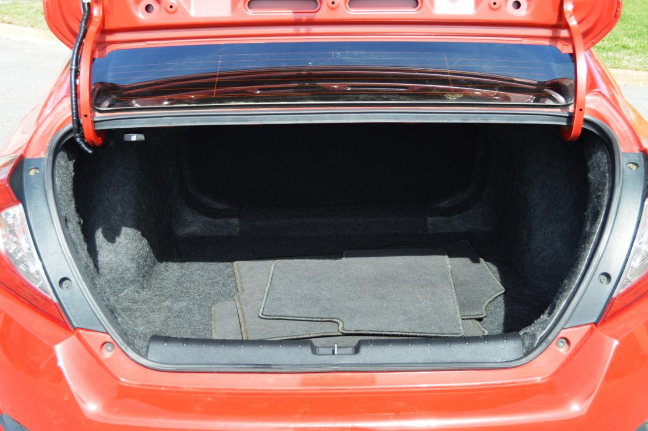 Honda Civic LX Sedan AT 2016