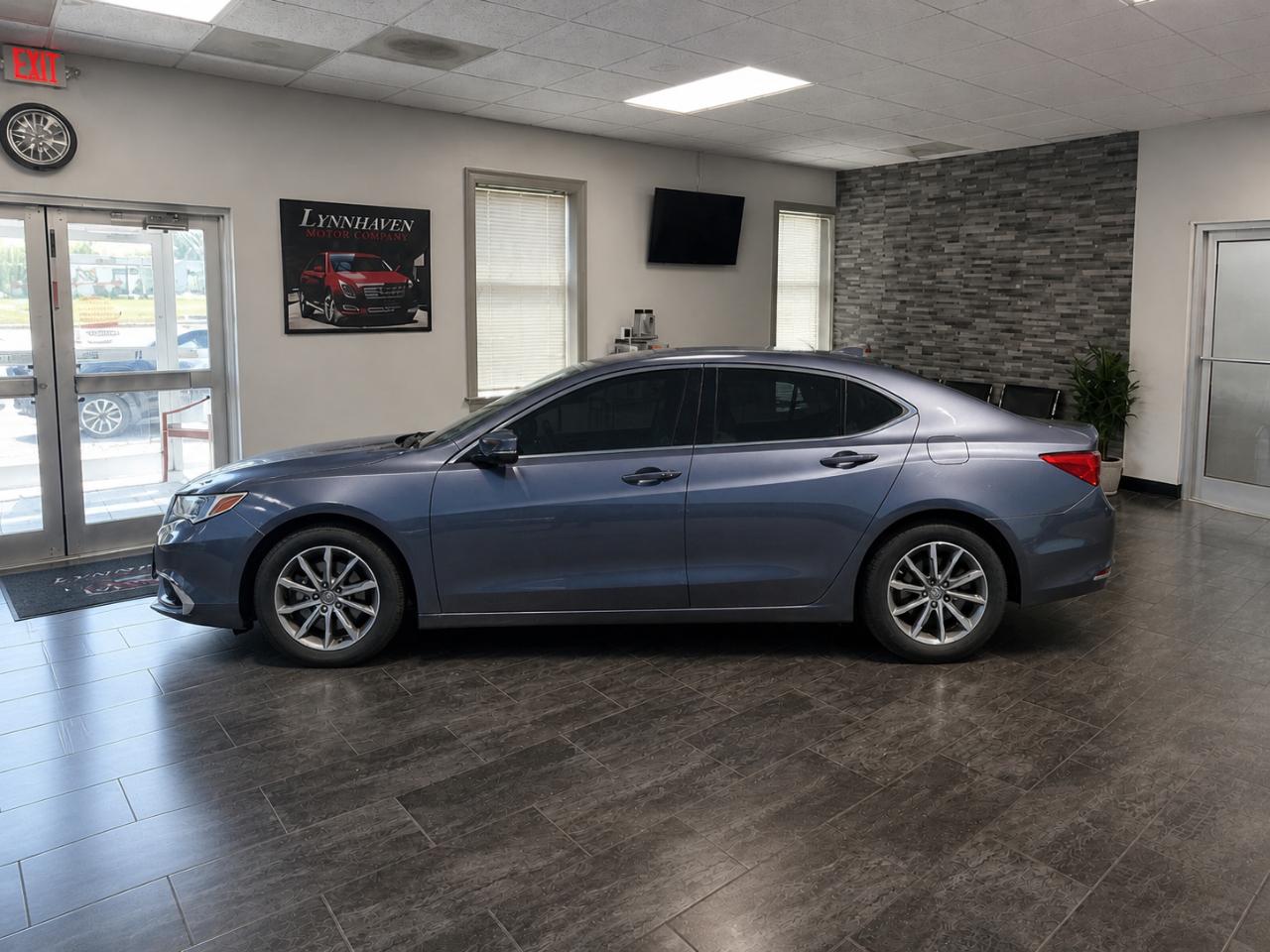 Acura TLX Base 2018
