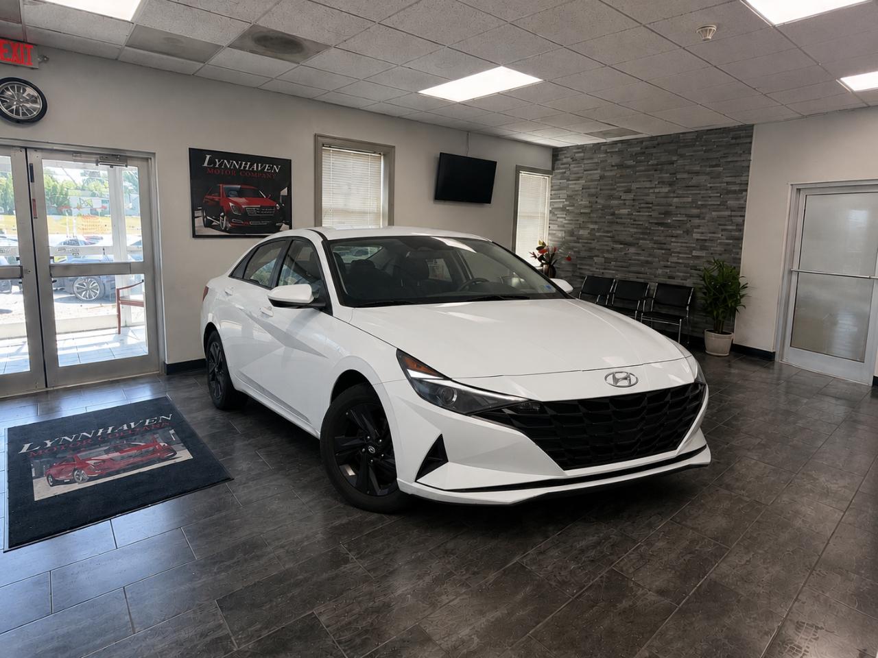 Hyundai Elantra SEL 2021