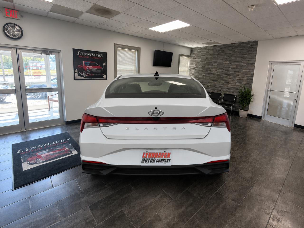 Hyundai Elantra SEL 2021