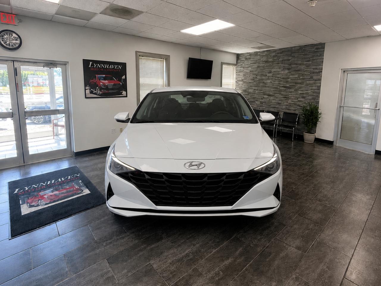 Hyundai Elantra SEL 2021