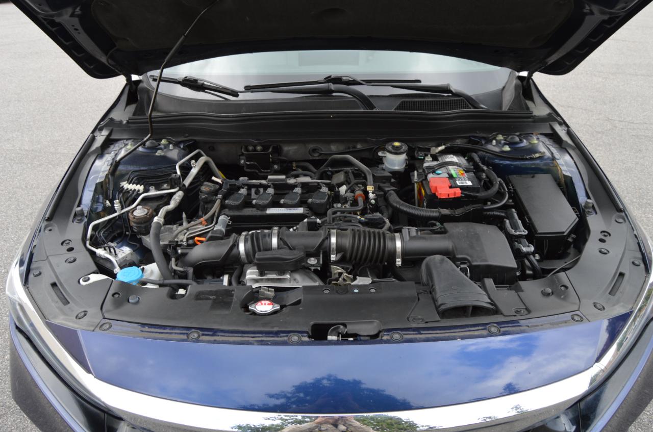 Honda Accord LX sedan AT 2018