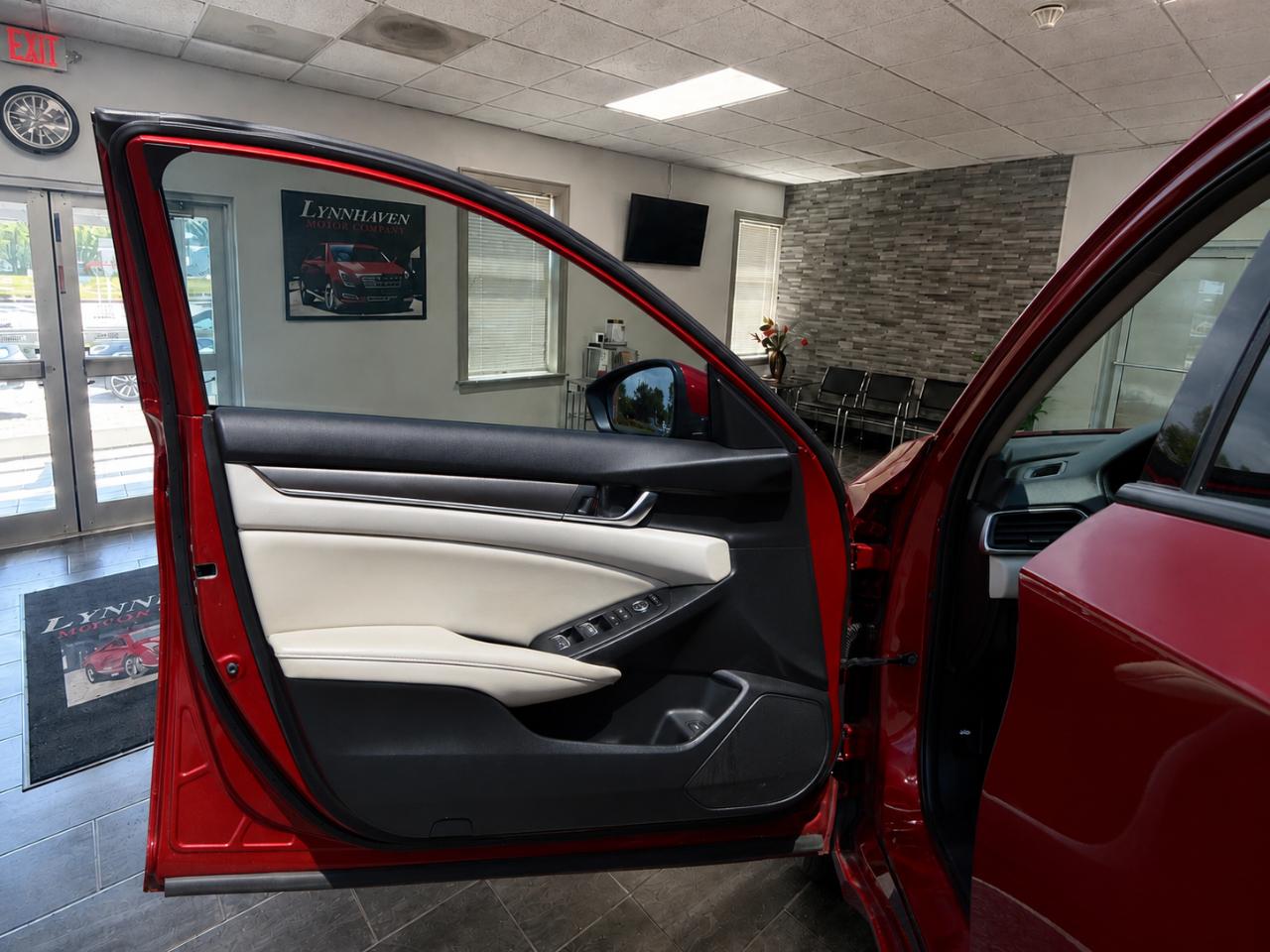 Honda Accord LX 4-Door Sedan 2019