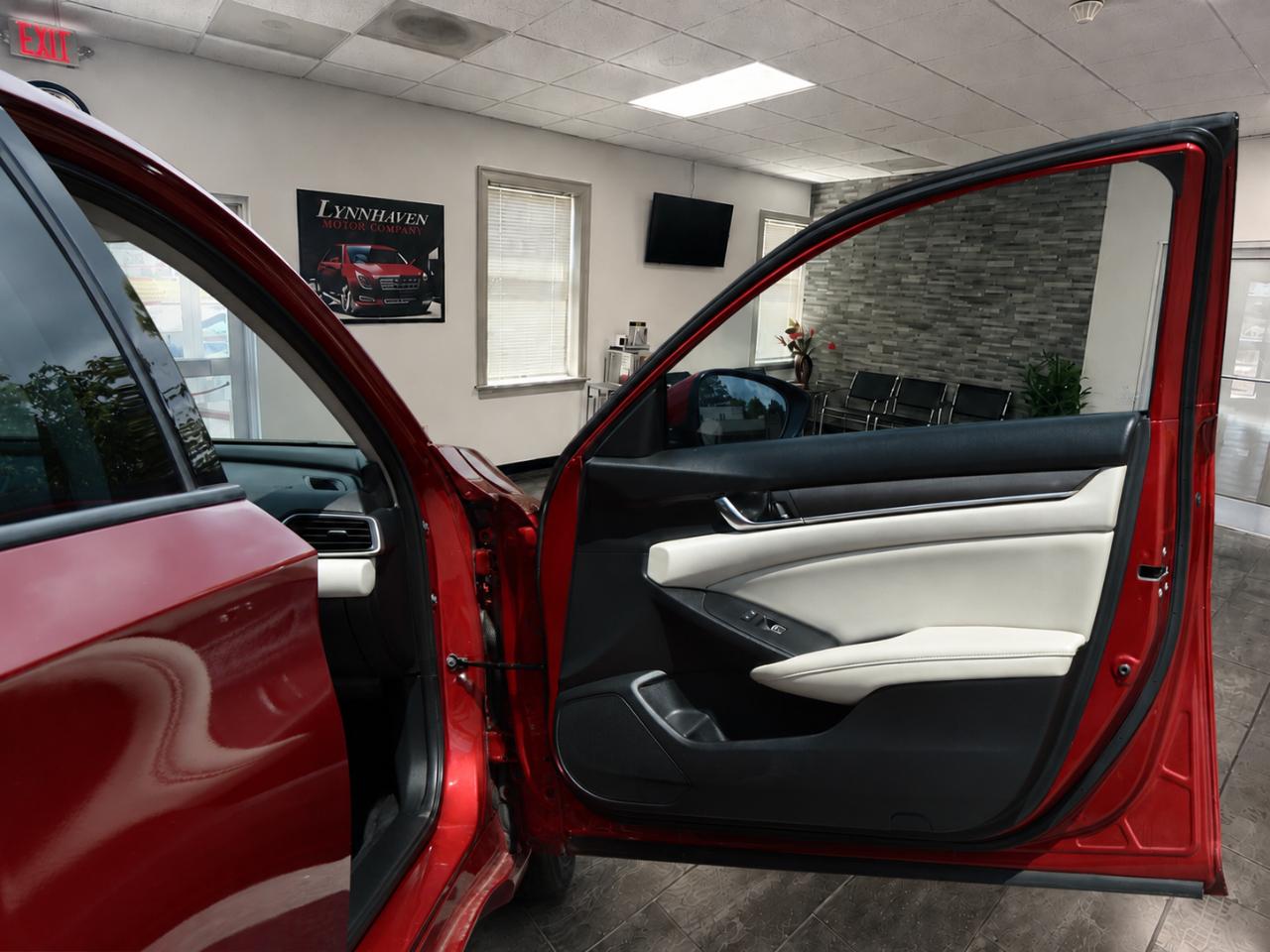 Honda Accord LX 4-Door Sedan 2019