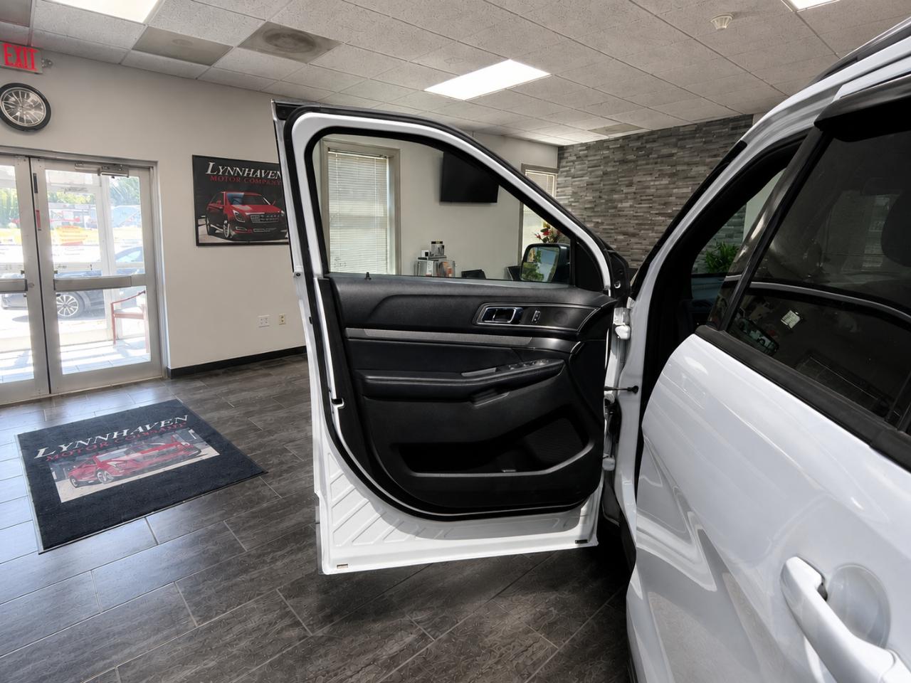 Ford Explorer XLT 4WD 2018