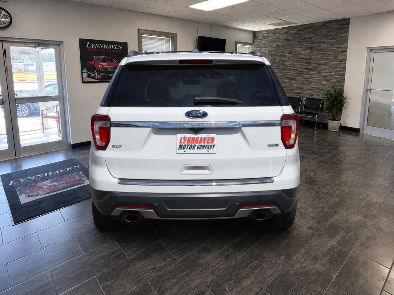Ford Explorer XLT 4WD 2018