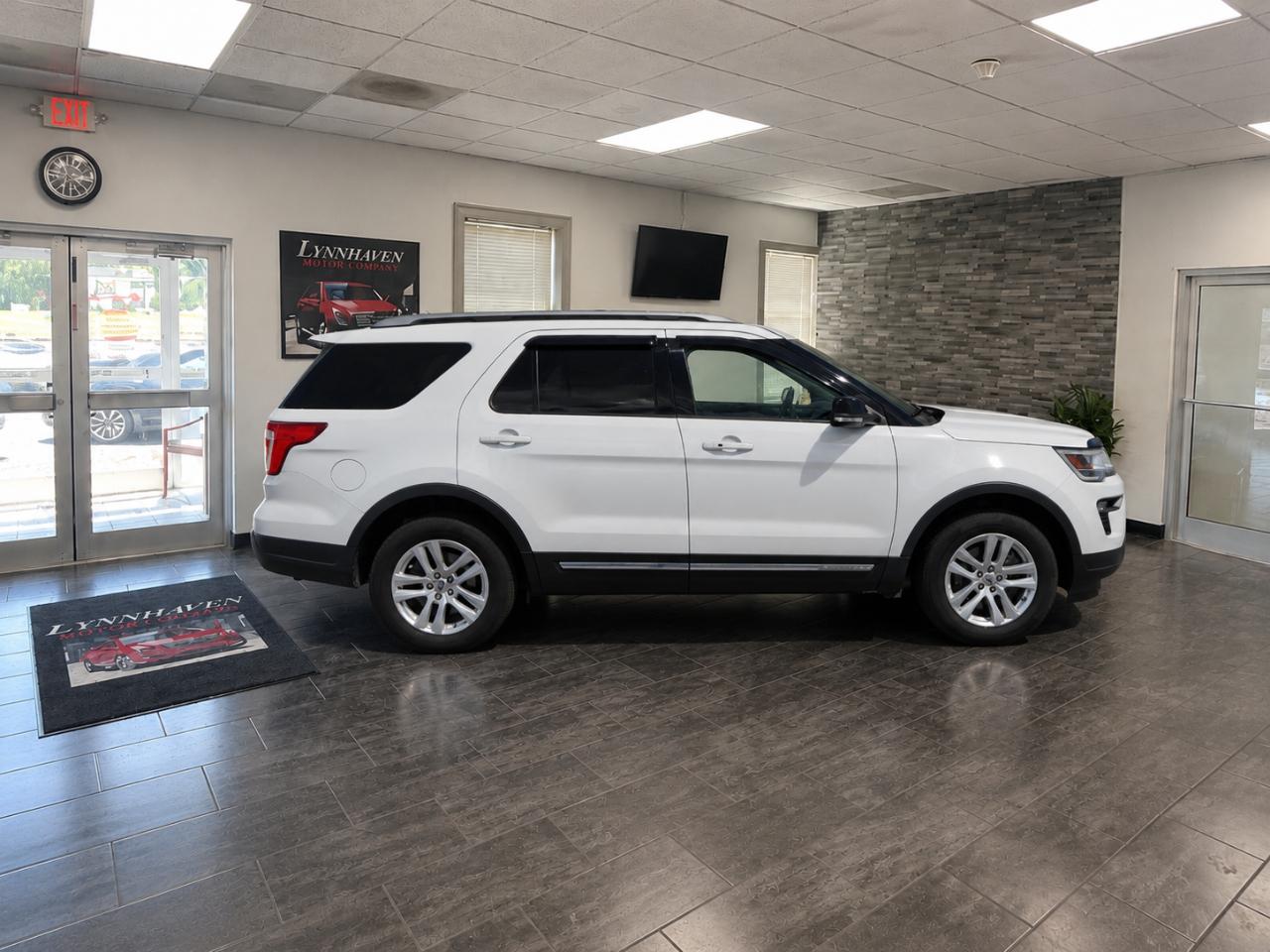 Ford Explorer XLT 4WD 2018
