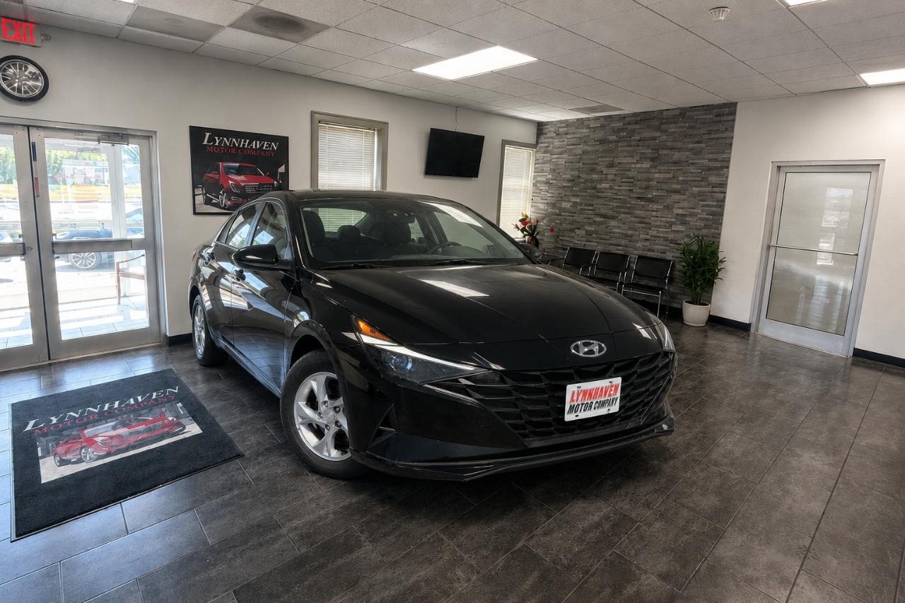 Hyundai Elantra SE 2023