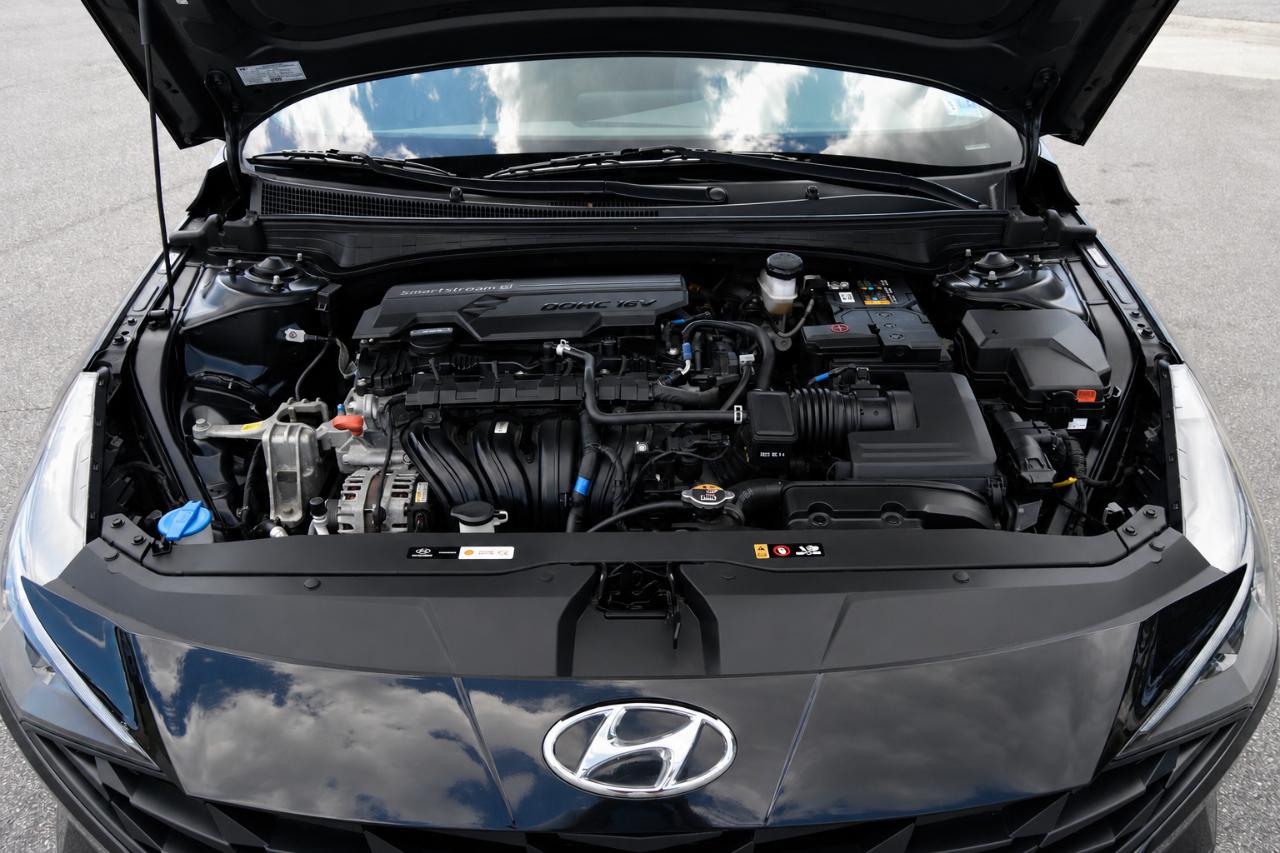 Hyundai Elantra SE 2023