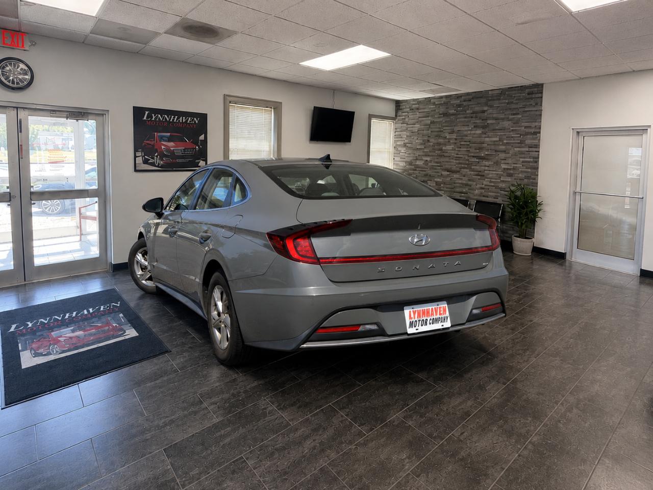 Hyundai Sonata SE 2021