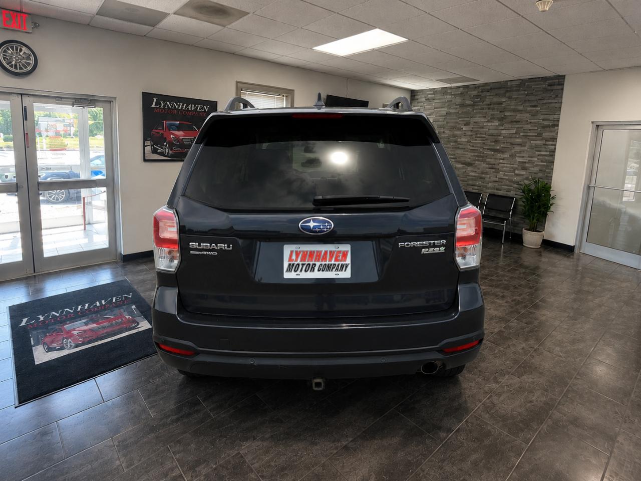 Subaru Forester 2.5i Touring 2017