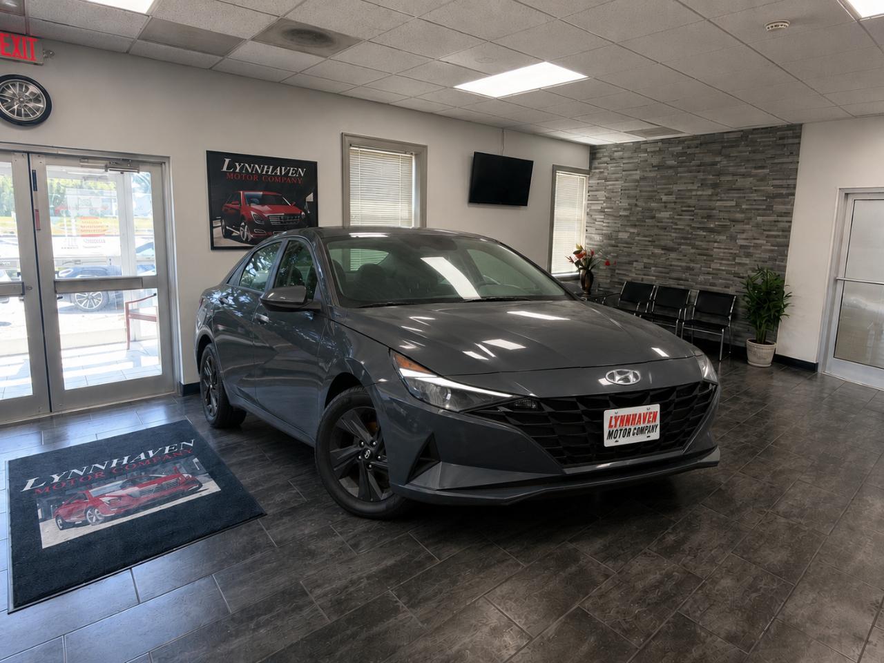 Hyundai Elantra SEL 2023