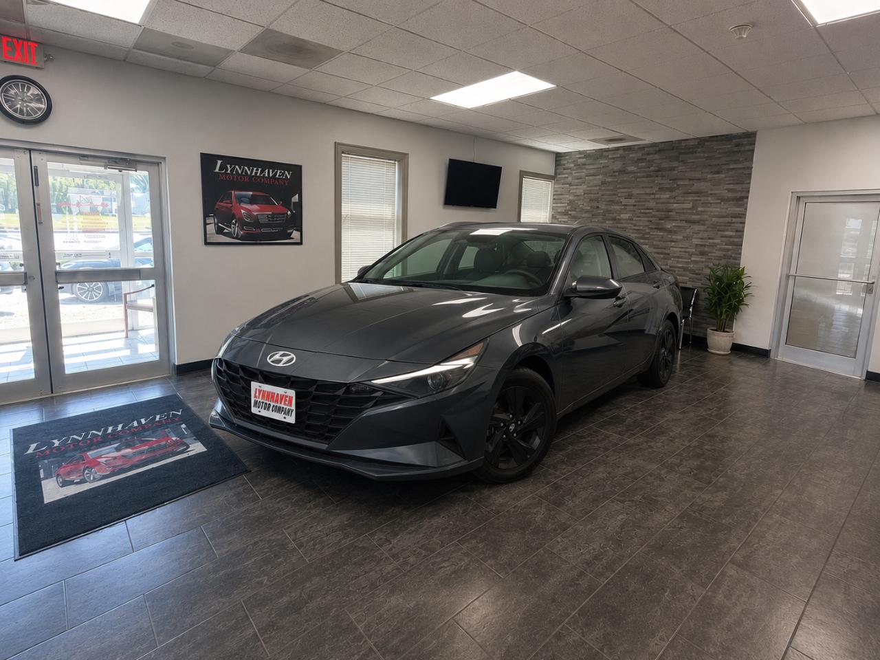 Hyundai Elantra SEL 2023