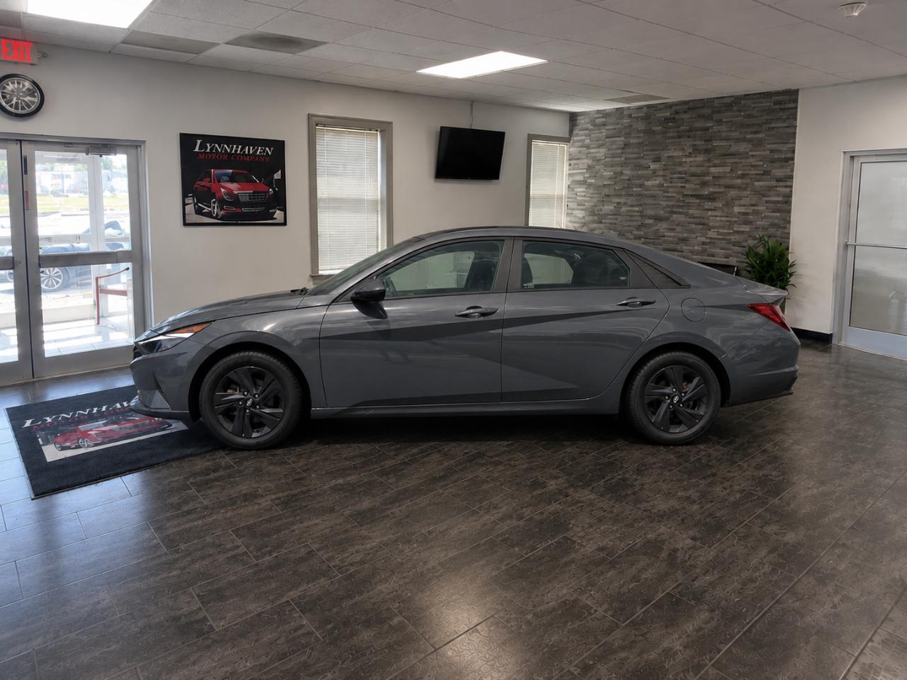 Hyundai Elantra SEL 2023