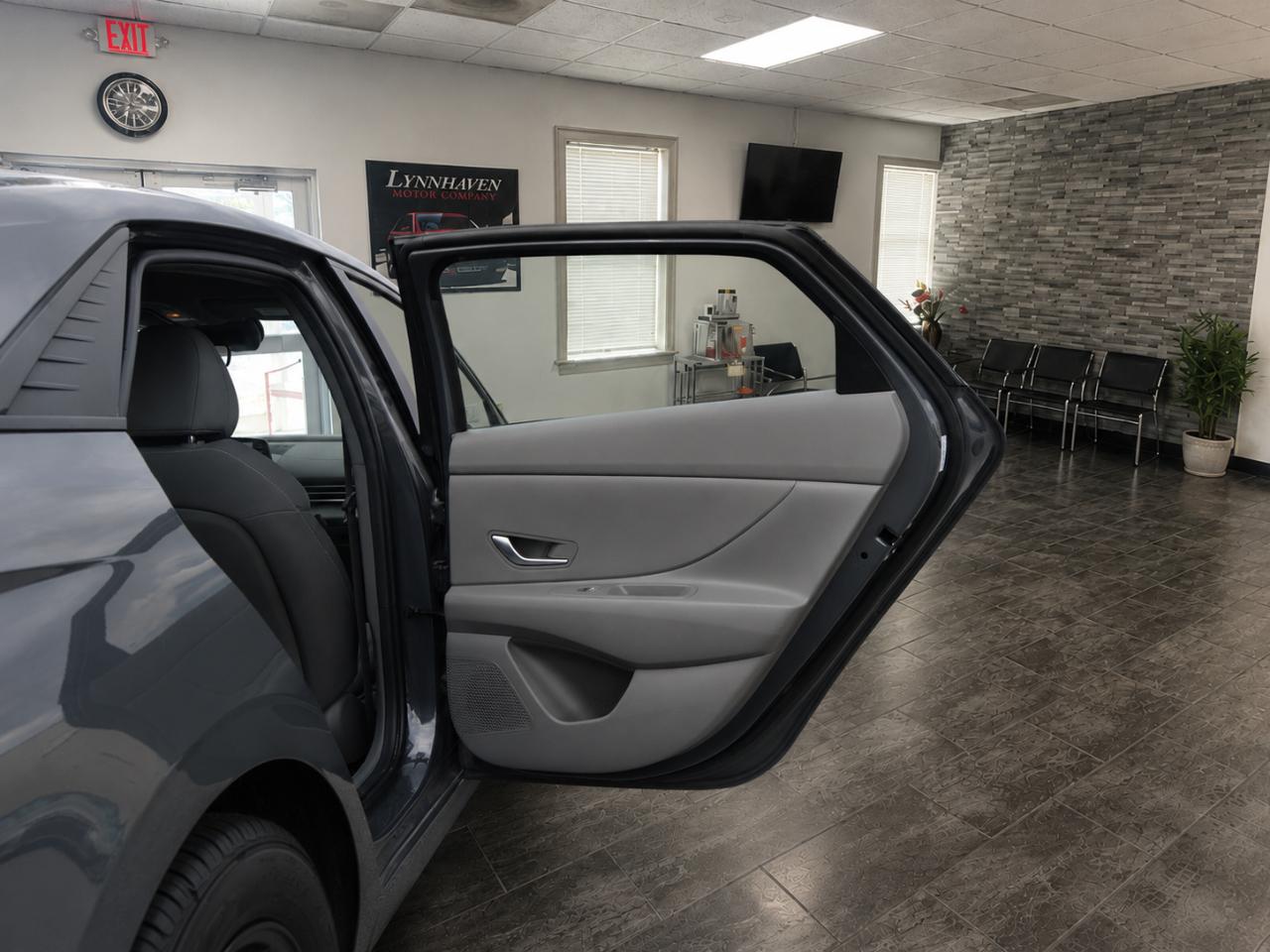 Hyundai Elantra SEL 2023