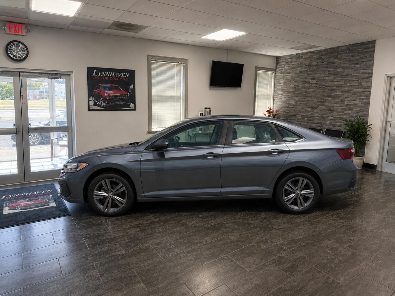 Volkswagen Jetta SE 2024