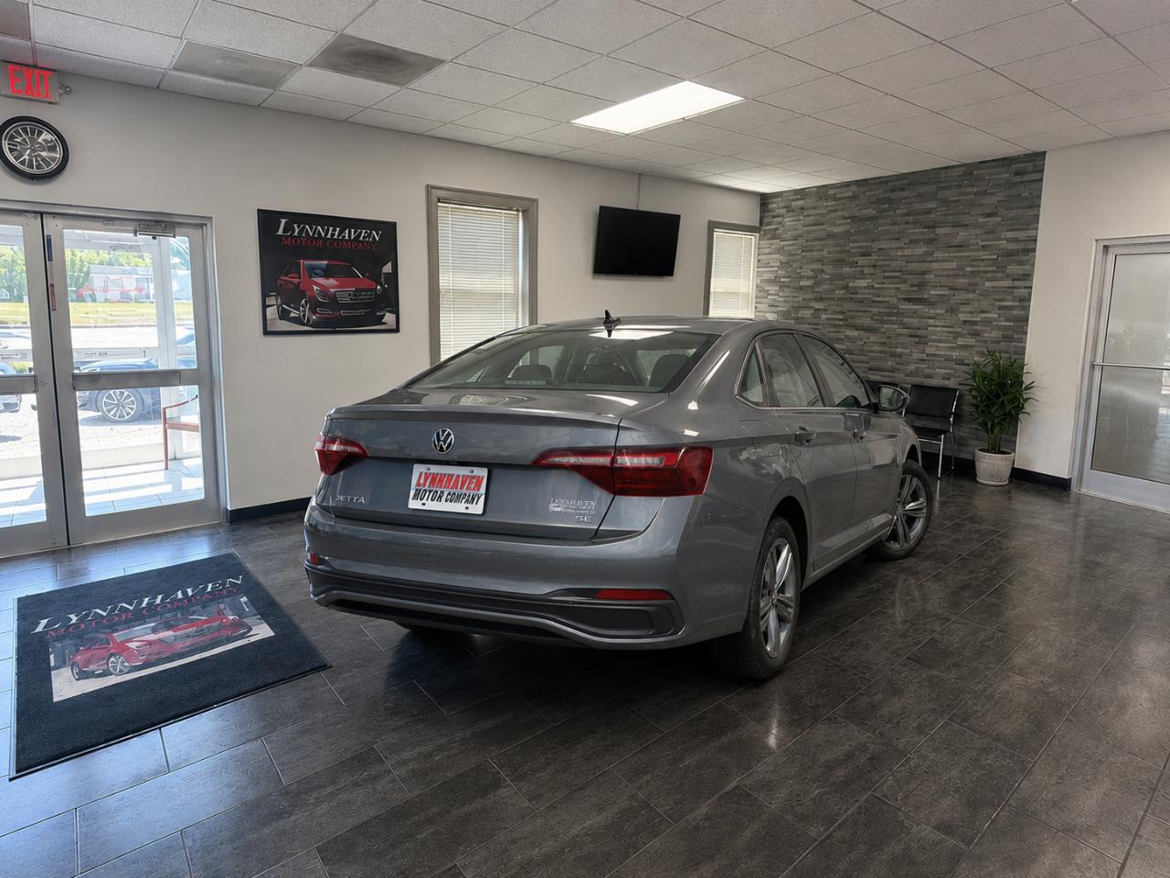 Volkswagen Jetta SE 2024