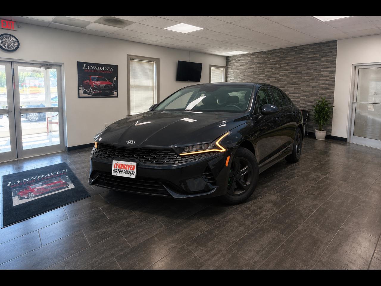 Kia K5 LXS 2021
