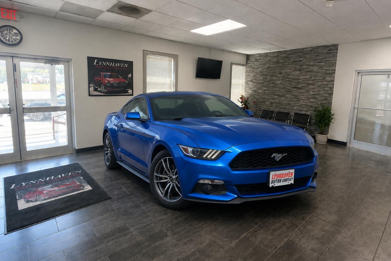 Ford Mustang EcoBoost Coupe 2017