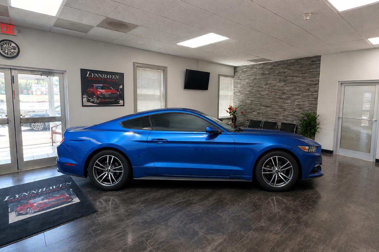 Ford Mustang EcoBoost Coupe 2017
