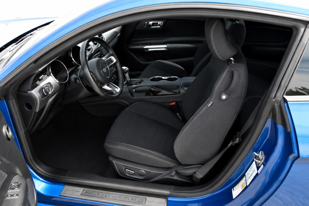Ford Mustang EcoBoost Coupe 2017