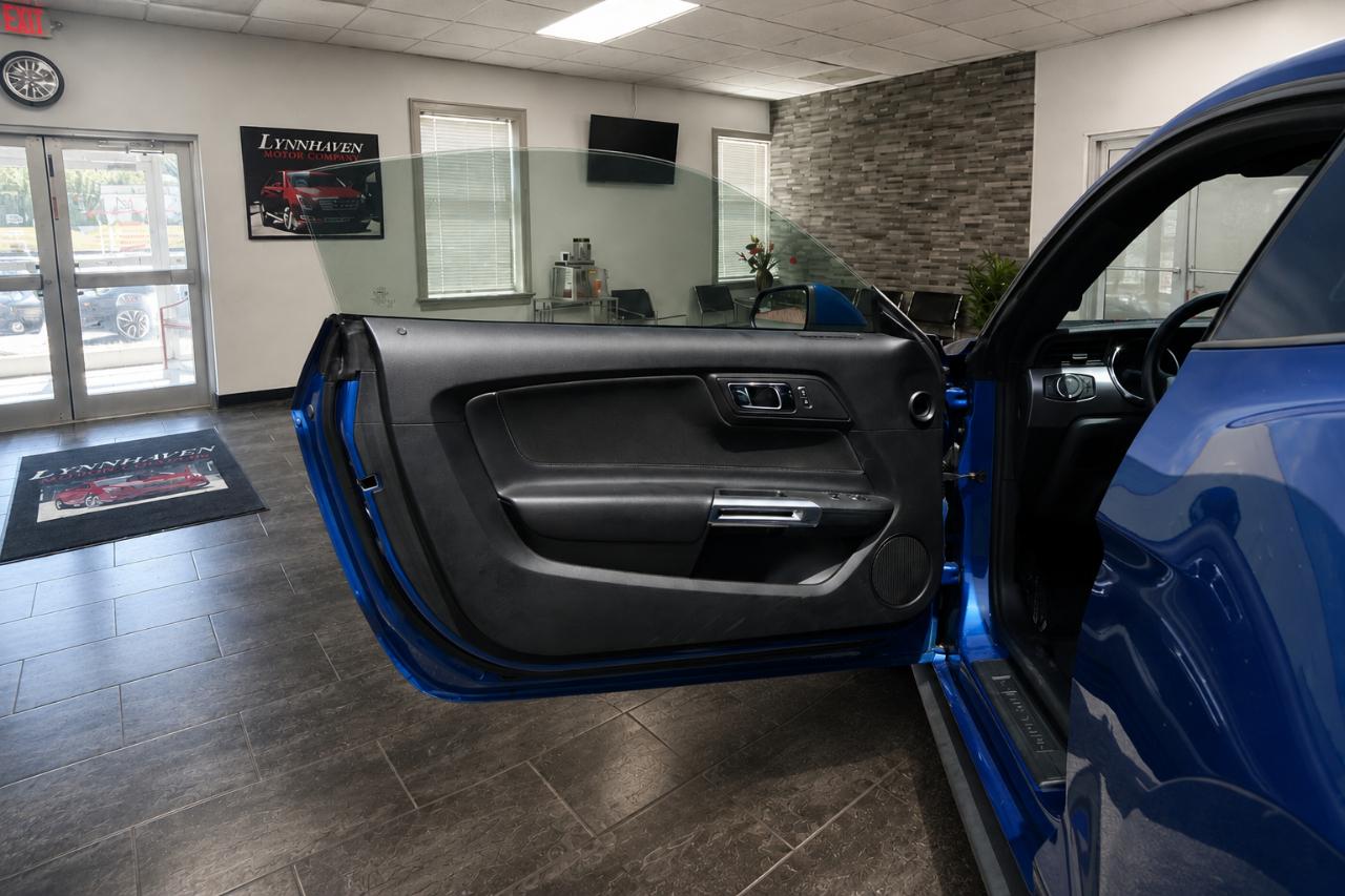 Ford Mustang EcoBoost Coupe 2017