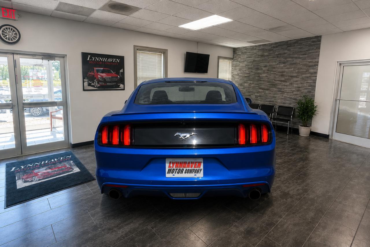 Ford Mustang EcoBoost Coupe 2017