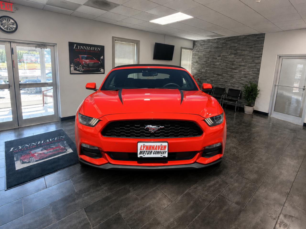 Ford Mustang V6 Convertible 2015
