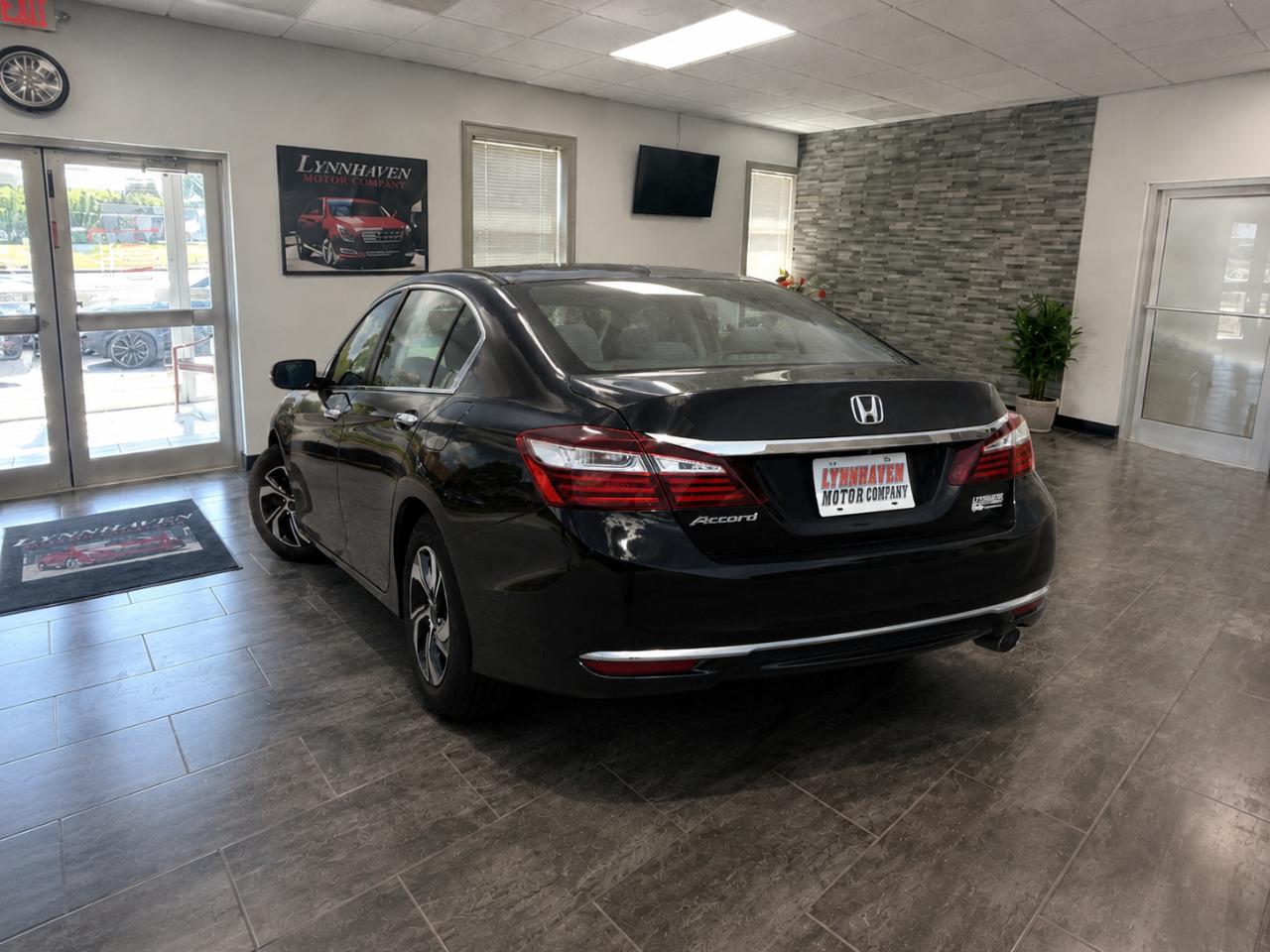 Honda Accord EX Sedan AT 2017