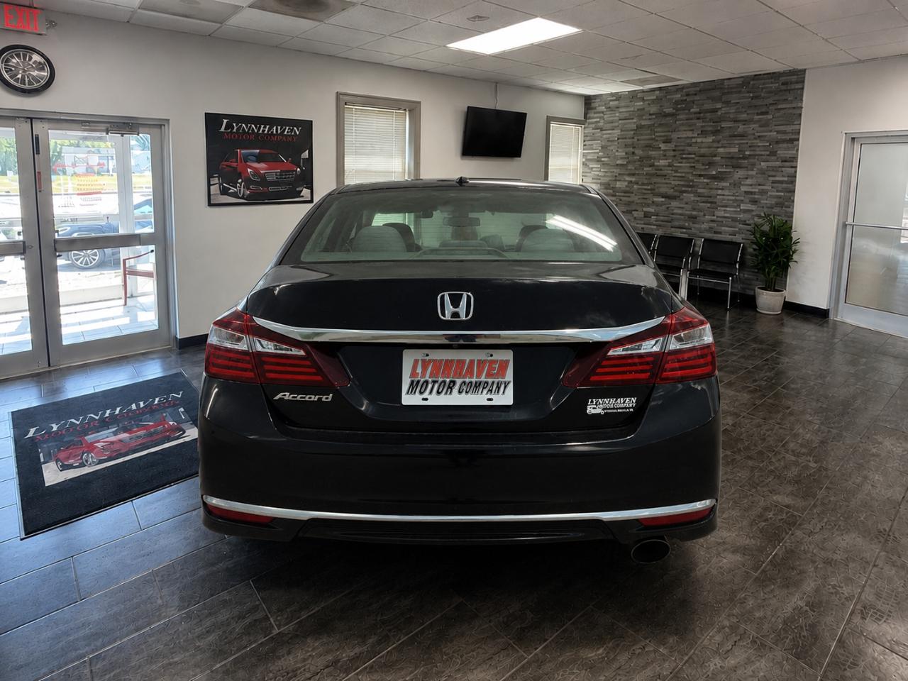 Honda Accord EX Sedan AT 2017