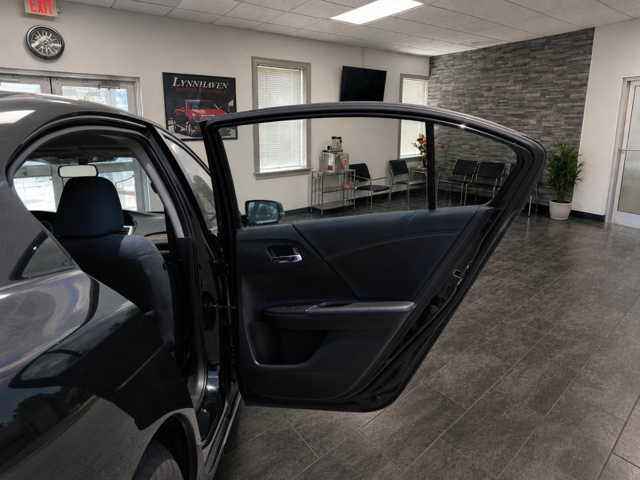 Honda Accord EX Sedan AT 2017