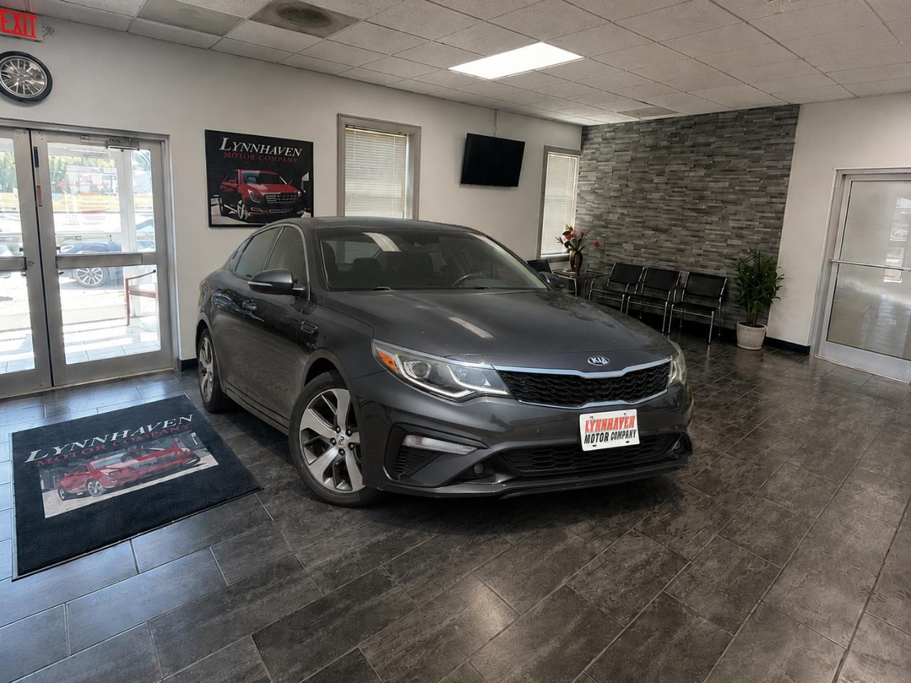 Kia Optima  2019