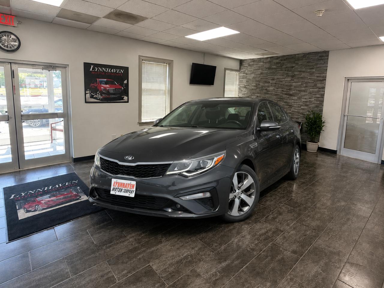Kia Optima  2019